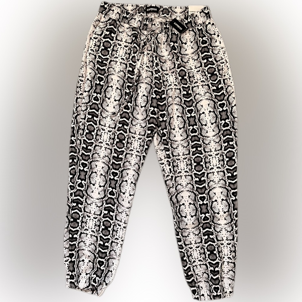 Express Medium NWT Stretch Joggers/ Black & White Snakeskin Print Pants/ Snake
